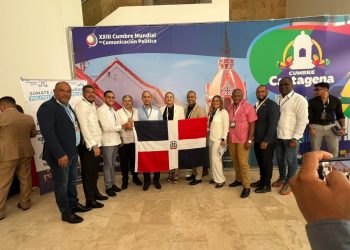 Alcaldía de Santiago participa en la XXIII Cumbre Mundial de Comunicación Política en Cartagena