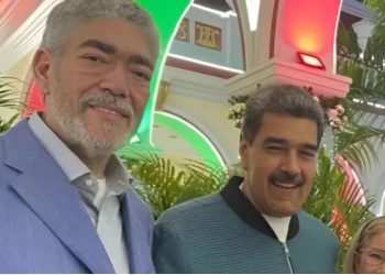 Nicolás Maduro recibe a Miguel Mejía en el Palacio de Miraflores