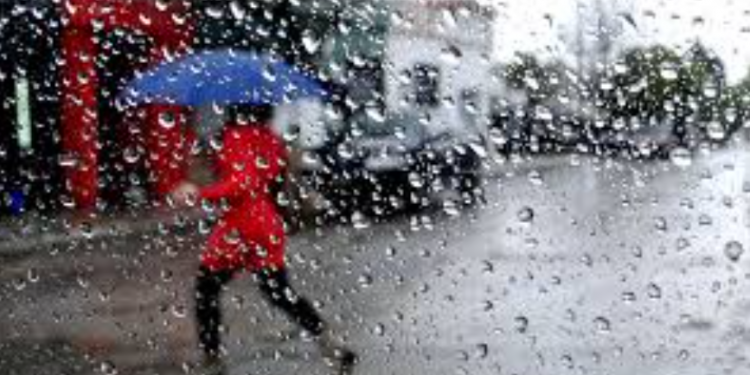 Humedad dejada por vaguada provocará chubascos este martes