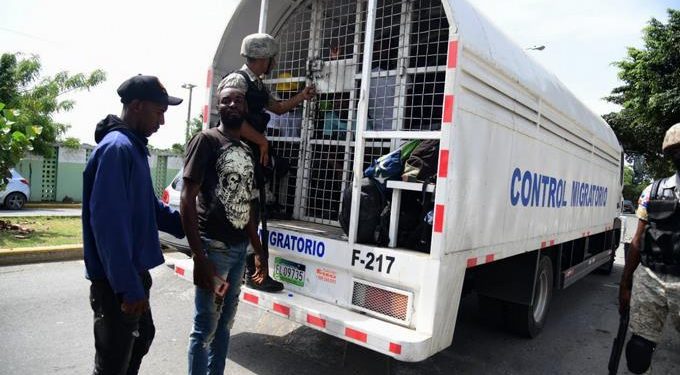 Migración reitera continuará operativos de deportación de haitianos indocumentados