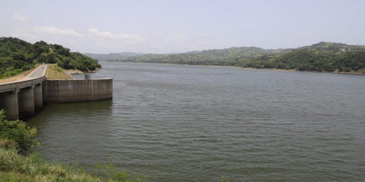 Presa de Valdesia podría aumentar su caudal por lluvias de tormenta Melissa
