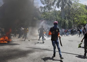 La nueva fuerza para enfrentar a las bandas en Haití empieza operaciones