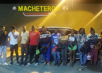 Ejército detiene jeepeta con 14 indocumentados haitianos en Mao