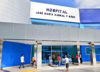 Director dice que el Cabral y Báez tiene camas para todos los servicios