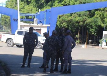 Evacúan personal de la zona franca Codevi, por manifestación de haitianos en Juana Méndez