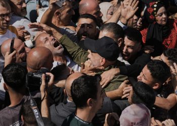 154 prisioneros palestinos liberados por Israel llegan al norte de Egipto