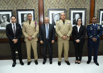 Migración fijaría zonas y sectores laborales en los permisos de residencia de extranjeros