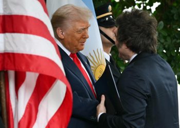 Trump condiciona la ayuda a Argentina al éxito de Milei en las elecciones legislativas