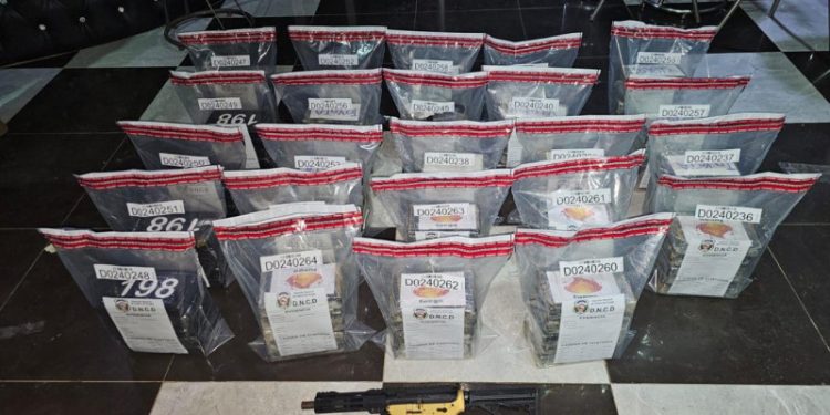 Autoridades incautan 643 paquetes de cocaína San Rafael del Yuma, La Altagracia