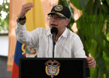 Colombia denuncia una amenaza de "invasión" de EEUU y llama a consultas a su embajador