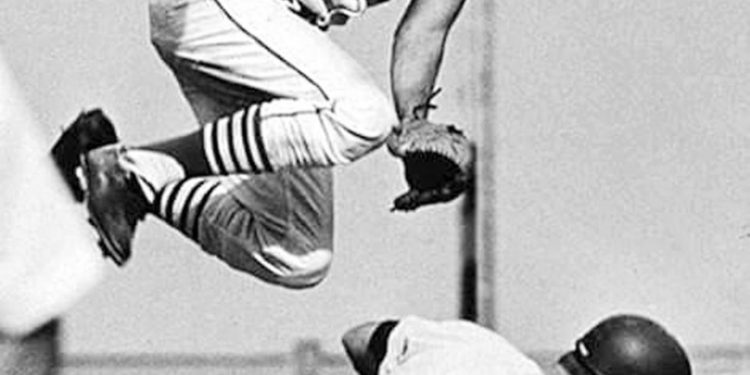 Julián Javier, el primer dominicano con un anillo de campeón en Serie Mundial