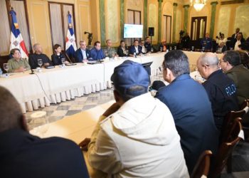 Gobierno busca volver a la "normalidad"