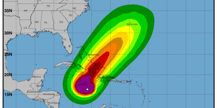 Huracán Melissa categoría 4, provoca aguaceros y fuerte oleaje en República Dominicana