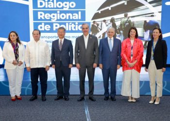 Abinader: El Transporte es la columna vertebral del desarrollo y no un tema técnico