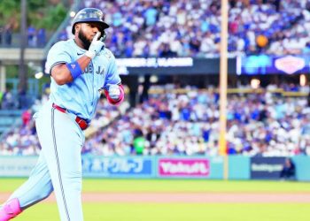 Vladimir Guerrero Jr. jonronea y los Azulejos igualan a dos triunfos la Serie Mundial