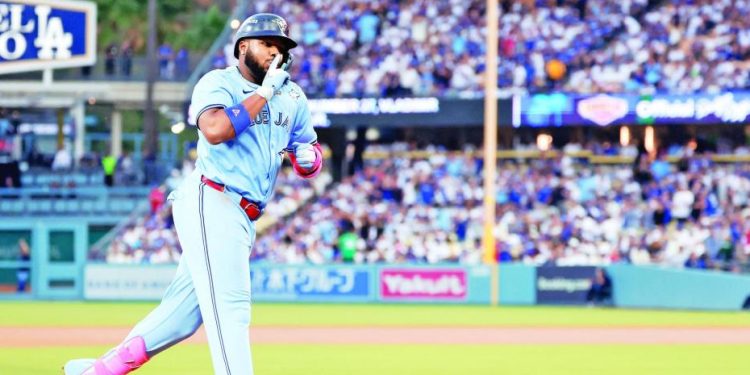 Vladimir Guerrero Jr. jonronea y los Azulejos igualan a dos triunfos la Serie Mundial