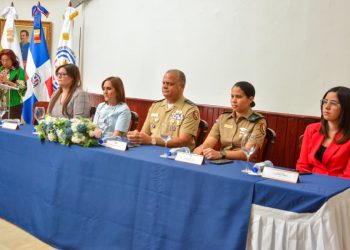 Ministerio de Defensa y ADEOFA realizan taller para padres de niños con autismo