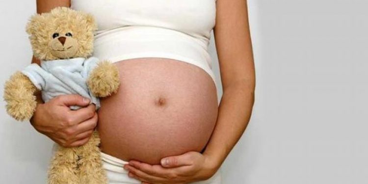 Se han registrado 11,961 embarazos en adolescentes en suelo dominicano este año; 2,463 son haitianas