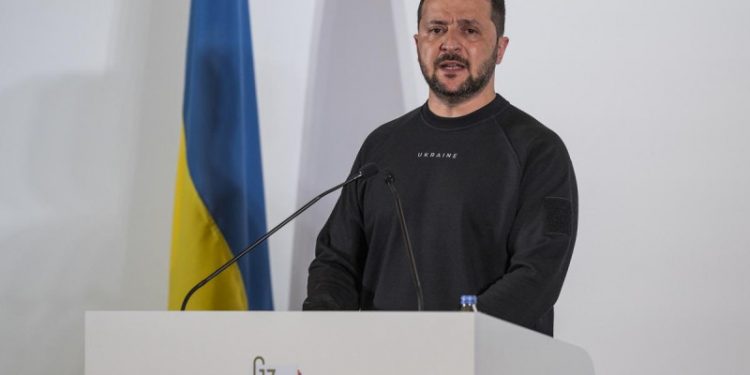 Zelenski rechaza el plan de EEUU para poner fin a la guerra