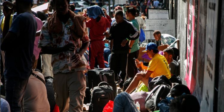 Unos 250,000 venezolanos se quedan en la clandestinidad en EE.UU. tras perder el TPS