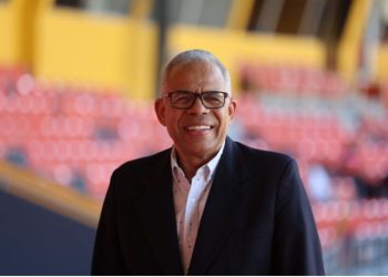 Carlos Manuel Estrella cierra un ciclo de tres décadas con Haime Thomas