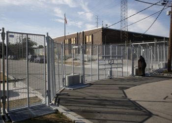 Chicago: corte suspende temporalmente liberación de cientos de migrantes detenidos