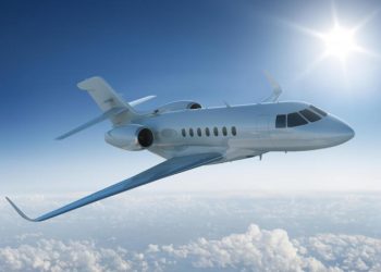 Países promueven impuestos a los vuelos de lujo durante la COP30