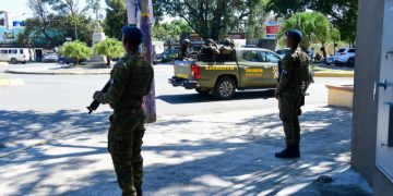 Critican el aparataje militar en San Cristóbal