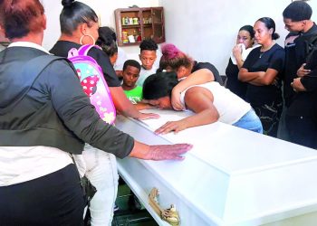 Clama por justicia madre de niña muerta por primo de 13 años