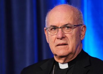 Obispos católicos eligen a un líder conservador