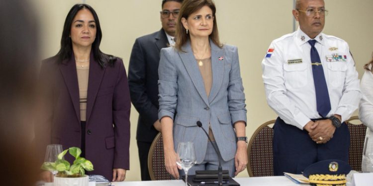 Anuncian más agentes en la Policía Nacional y tres fiscalías