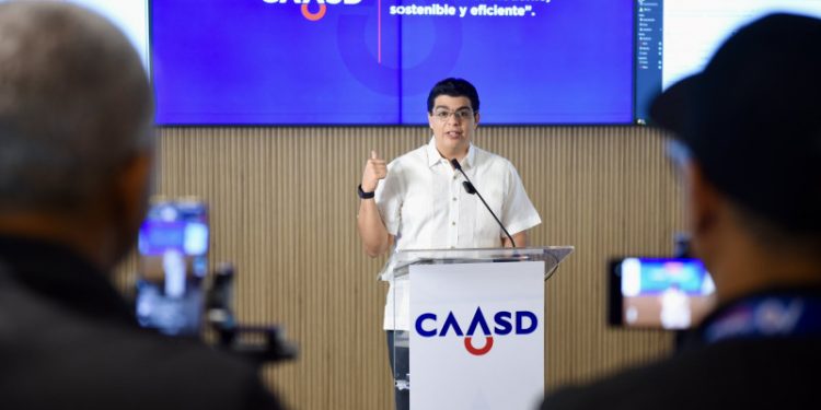 CAASD anuncia inversión para mejorar redes de saneamiento en barrios