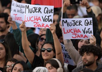 Candidatos chilenos cierras campañas para las presidenciales