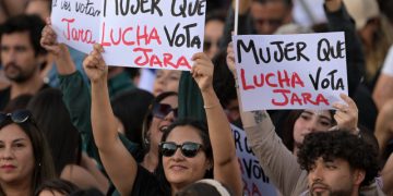 Candidatos chilenos cierras campañas para las presidenciales