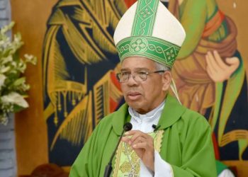 El Vaticano destituyó a Francisco Ozoria tras un proceso escalonado