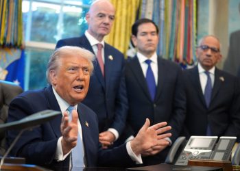 Trump no descarta ningunan opción sobre Venezuela