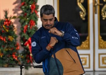 Maduro en medio de "asechanzas" de EEUU: "A mí no me para nadie"