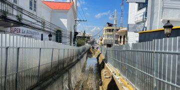 Vicepresidenta y Alcalde se disgustan por retraso en obras de la calle Del Sol