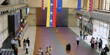 Venezuela revoca permisos a líneas aéreas que cancelaron sus vuelos