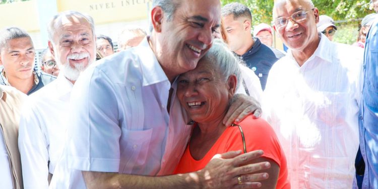 Presidente Abinader sostendrá almuerzo este sábado con militares en el Ministerio de Defensa; participará en el XIX Congreso Nacional Ordinario "Un Nuevo Contrato Social” en el Distrito Nacional