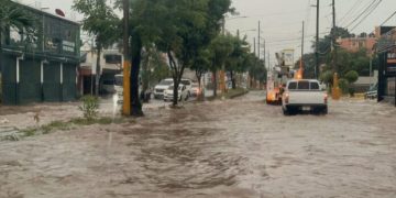 ¡No guarden el paraguas! En la tarde caerán lluvias por vaguada, según Indomet