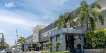 Fusión de Economía y Hacienda trae despidos y movimientos