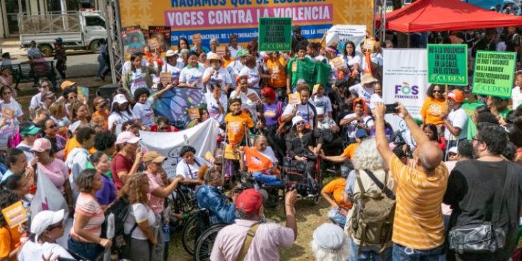 Elevan cientos de voces en contra de la violencia machista