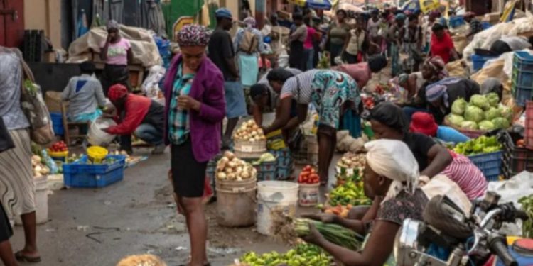 FMI prolonga su plan de supervisión para la crisis en Haití