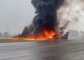 Expiloto de NASCAR y su familia entre los muertos de accidente de avioneta en EE.UU.