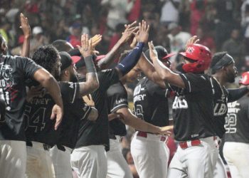 Leones eliminan a las Estrellas y avanzan al Todos Contra Todos
