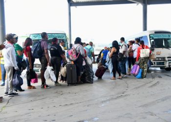 Aumenta el flujo de pasajeros al interior por Nochebuena y Navidad