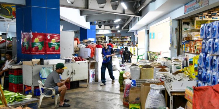 Comerciantes de mercados del DN afirman ventas han sido lentas durante el mes de diciembre