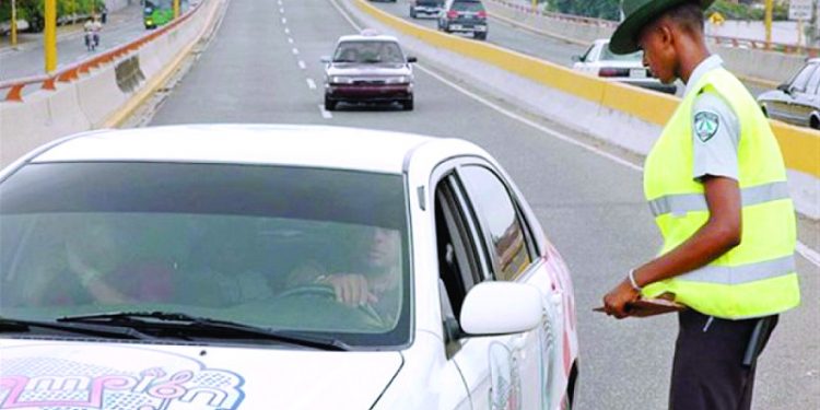 Solo el 30.71% ha renovado su marbete al cierre del 2025