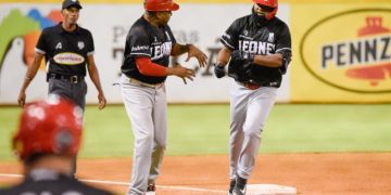 Leones del Escogido inician el Round Robin con paliza sobre Águilas